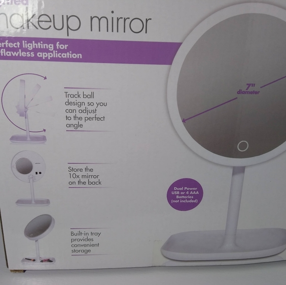 Lighted makeup mirror - Picture 6 of 9